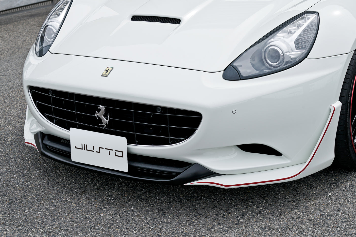 フェラーリ カリフォルニア ROJAM(ロジャム) JIUSTO(ジュスト) フロントハーフスポイラー カスタムパーツ