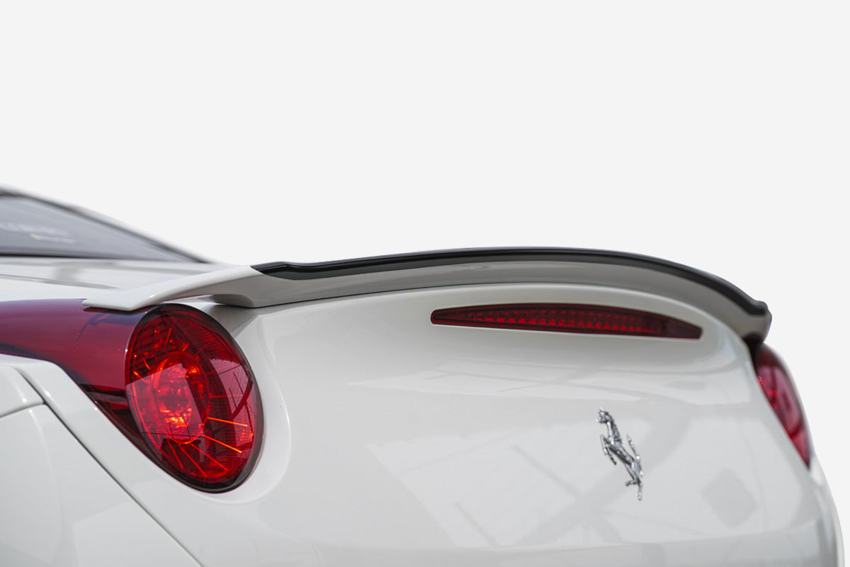 フェラーリ カリフォルニア ROJAM(ロジャム) JIUSTO(ジュスト) トランクスポイラー カスタムパーツ