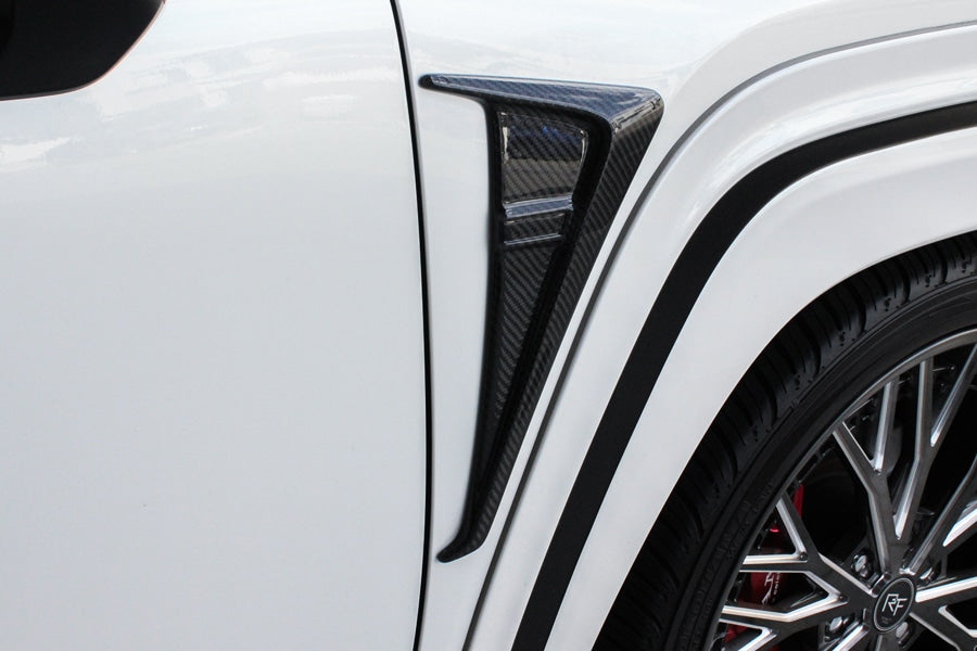 【ランドクルーザー 300系】ROJAM フロントフェンダーダクト FRP素材 / カーボン素材