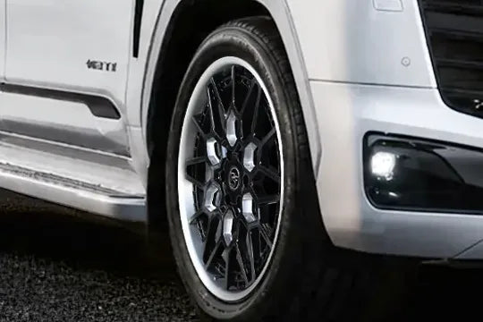 ランクル300 RT212-F2 ホイール装着アップ(合成イメージ)
